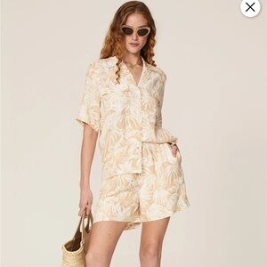 ANINE BING TROPICAL SHORTS SIZE MEDIUM